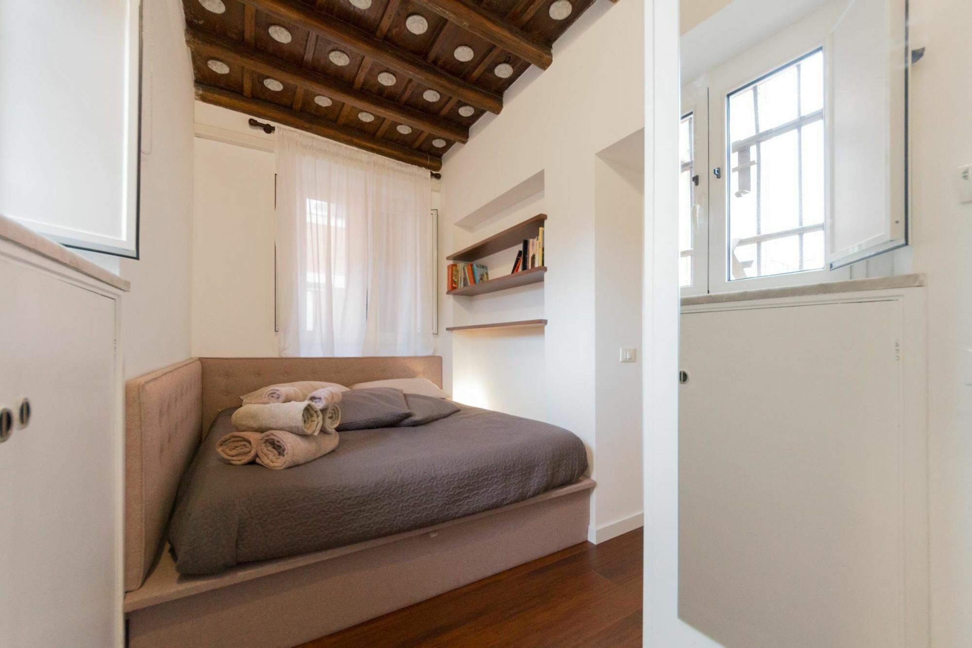 Panieri - Trastevere Apartment Рим Екстериор снимка
